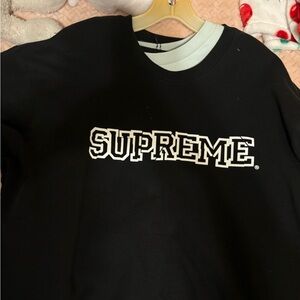 Supreme shattered letters crewneck